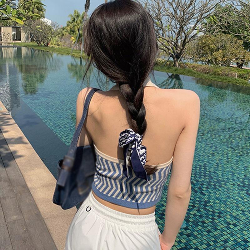 [Mã FAMAYWA giảm 10K đơn 50K] Áo Tank Top Dệt Kim Hoạ Tiết Kẻ Sọc Thiết Kế Cổ Chữ V Quyến Rũ | BigBuy360 - bigbuy360.vn