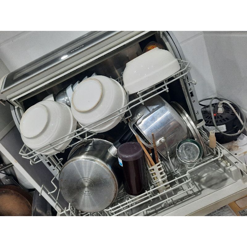Máy rửa chén bát Hitachi mặt kính 7 bộ, 5 tay quay siêu sạch