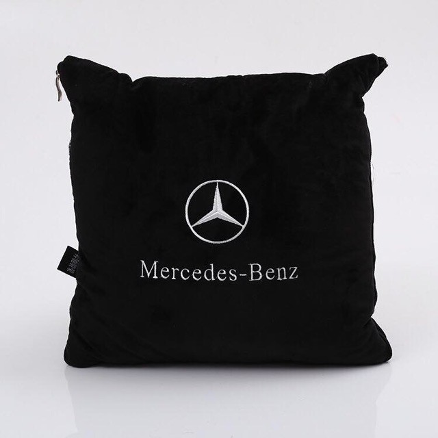 Chăn 2 trong 1 Mercedes, gối tựa lưng trên xe , chăn cho xe hơi kiêm gối gấp gọn có logo thương hiệu hàng cấp
