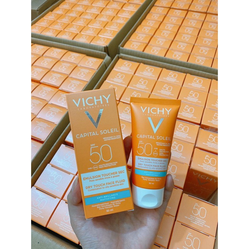 Kem Chống Nắng Vichy SPF 50 Ideal Soleil 50ml cho da dầu, mụn, nhạy cảm - Family Cosmetics