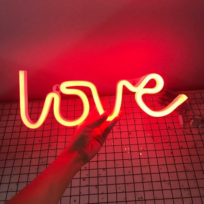 ĐÈN LED NEON CHỮ LOVE
