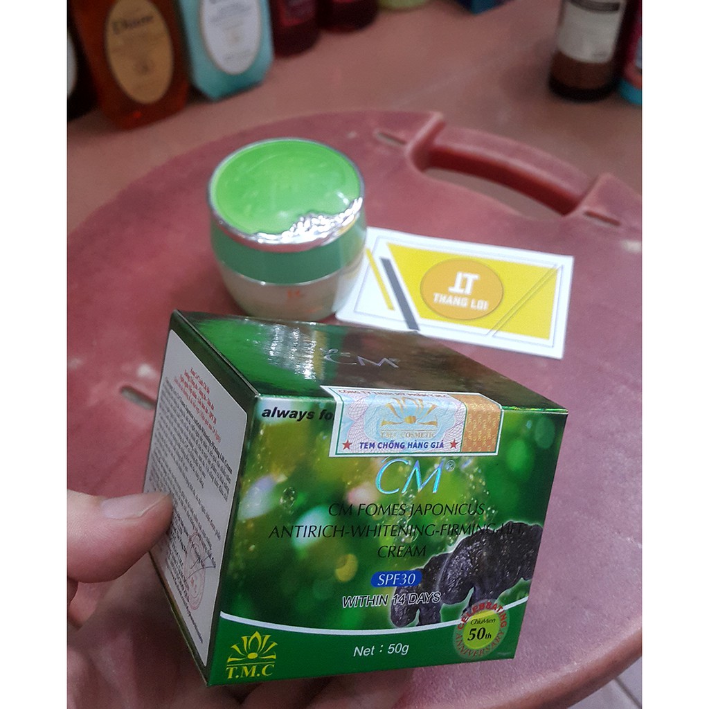 Kem dưỡng da chiết suất Linh chi đỏ từ Nhật Bản