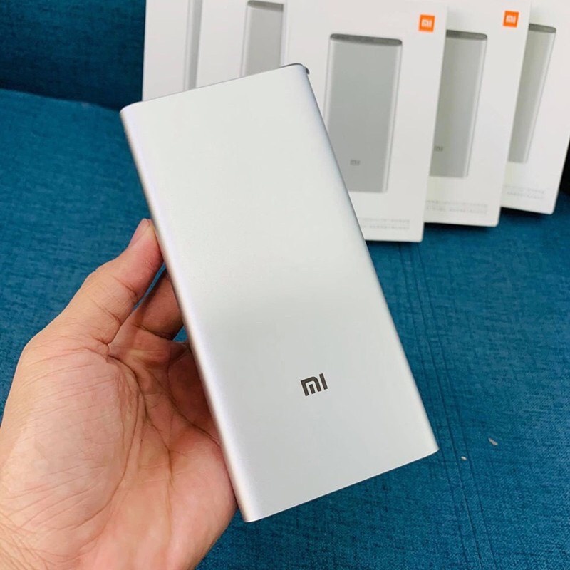 Sạc Dự Phòng Xiaomi 10000mAh gen3 PLM02ZM Cầm cực nặng tay chắc chắn sạc 2-3 lần cho mọi loại điện thoại