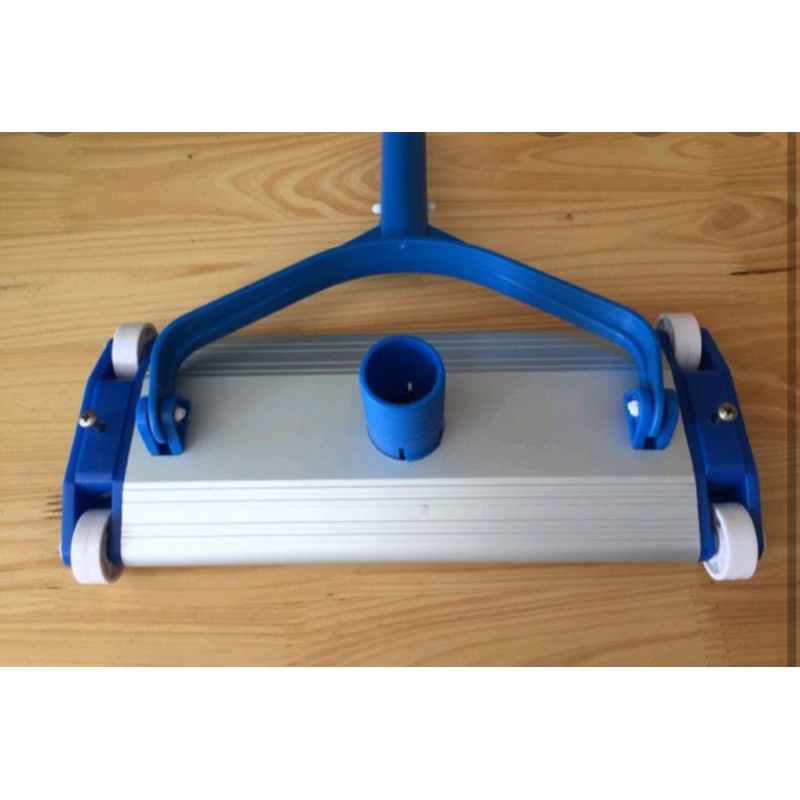 Bàn hút đáy hồ bơi 4 bánh 32cm