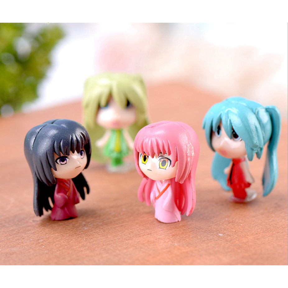 Combo 04 mô hình Hatsune Miko với các trang phục và màu tóc khác nhau trang trí tiểu cảnh