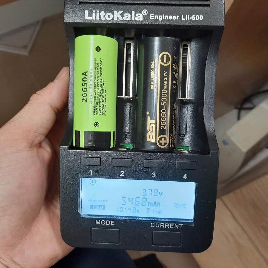 Pin sạc 26650 Lithium-ion 3.7v panasonic dung lượng 5000mAh 2 đầu phẳng