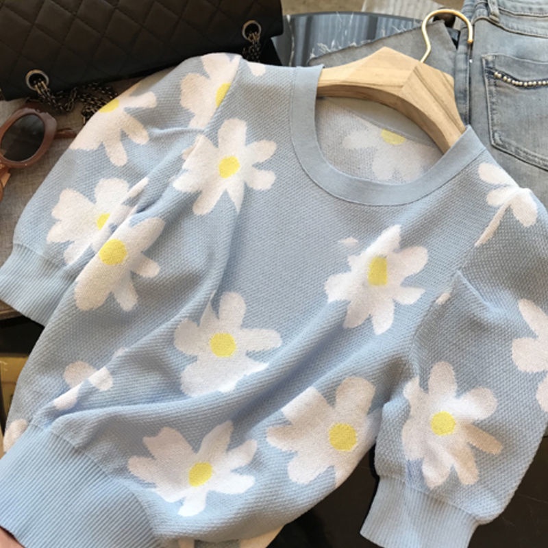 Áo Thun Dệt Kim Tay Phồng Cổ Tròn In Họa Tiết Hoa Cúc Tinh Tế Thời Trang Cho