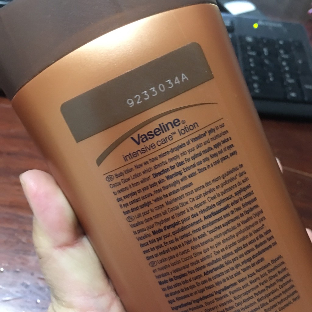 Sữa dưỡng thể Vaseline Healthy White UV Lightening 725ml | BigBuy360 - bigbuy360.vn