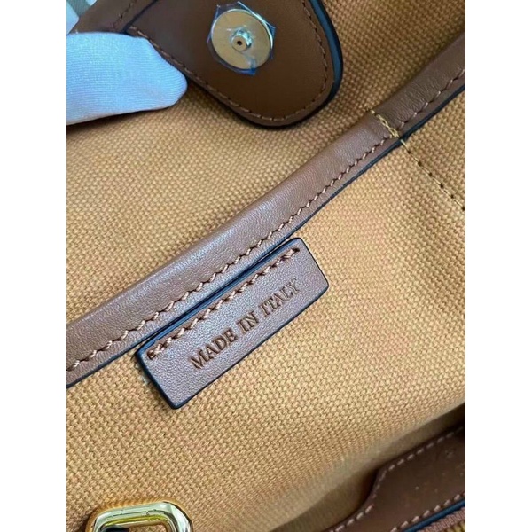 Túi BURBERRY siêu xịn