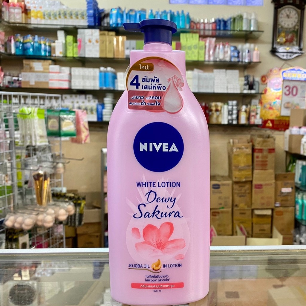 Sữa Dưỡng Thể Nivea Lotion Dewy Sakura & Oil Dưỡng Trắng Từ Dầu Jojoba 550ml