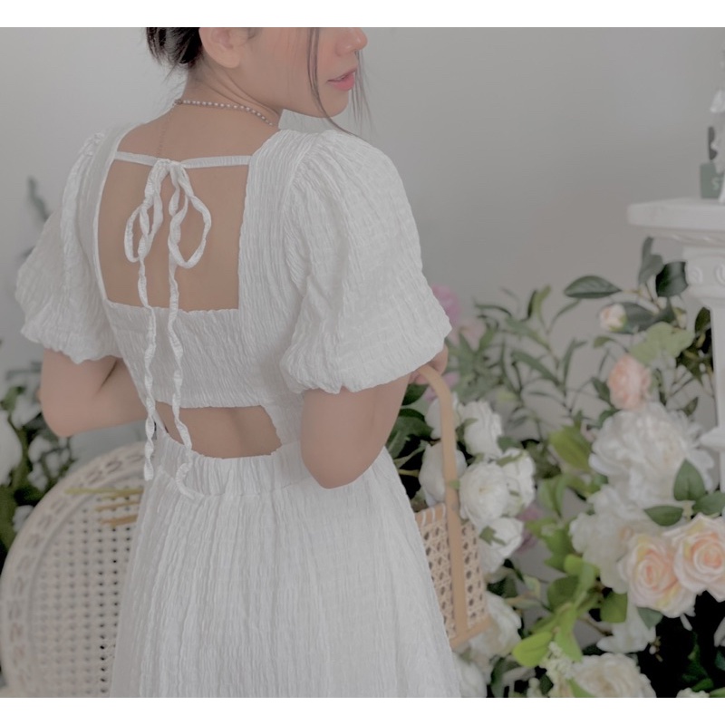 Đầm midi xốp nhăn cổ vuông