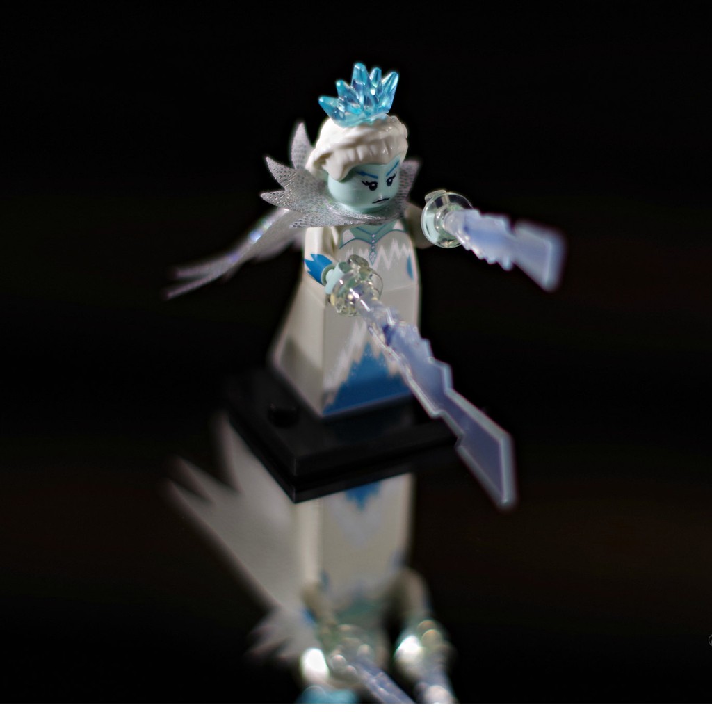 LEGO Minifigures Bà Chúa Tuyết Ice Queen 71013 - Nhân Vật LEGO Nữ Hoàng Băng Giá