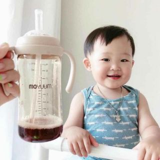 Bình sữa Moyuum