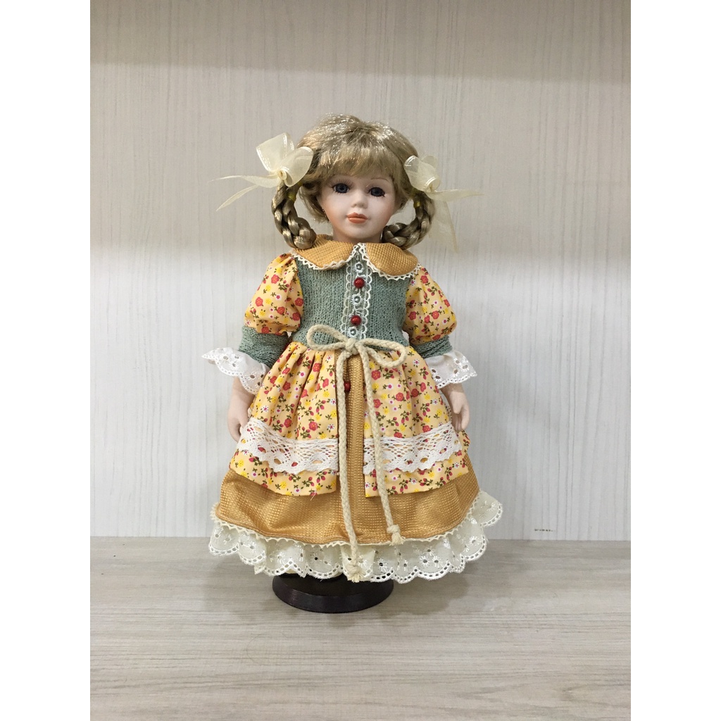 Búp bê sứ cổ điển sang trọng kiểu Châu Âu - Model: C3