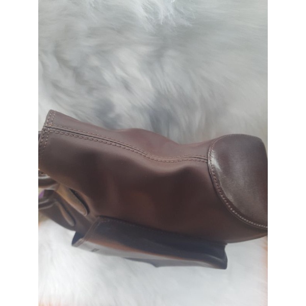 túi đeo vai hiệu lancel  của pháp