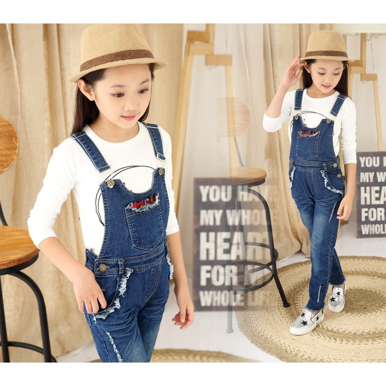 Yếm jean quần dài bé gái size cực đại diện Noel và Tết