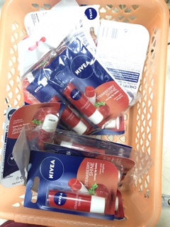 Son Dưỡng Ẩm Môi Nivea Cherry Shine