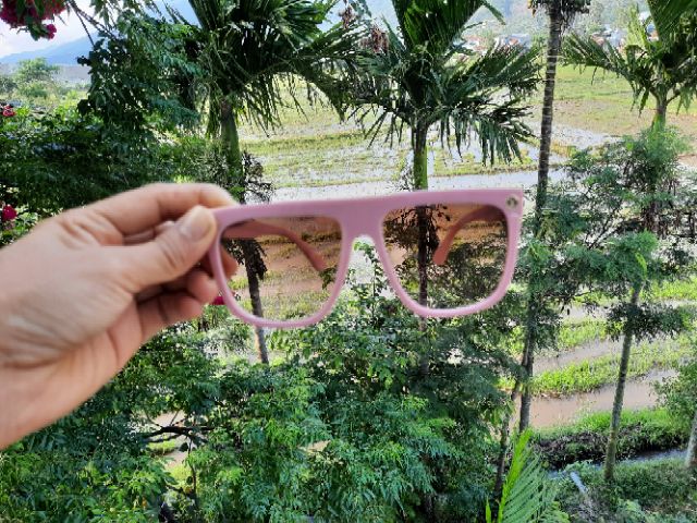 Kính si hiệu cao cấp