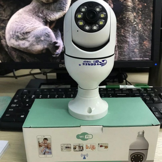 Camera Yoosee HK-211 Gắn đui đèn E27, 8 Led Xoay 360 Độ 2.0Mp - 1080P - Xài dòng điện 220V, IP Wifi bóng đèn