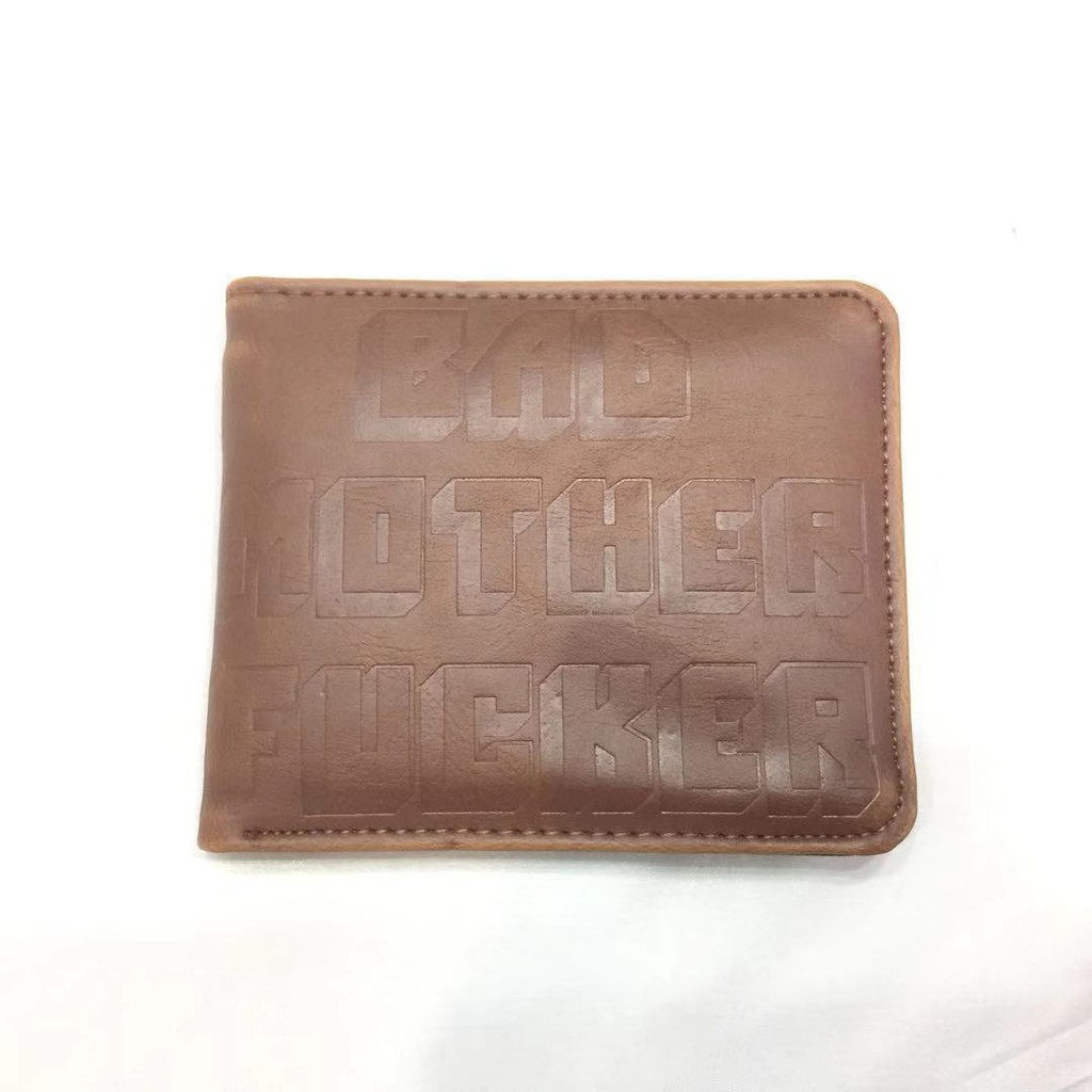 Ví da pu in họa tiết trong phim your mother đầy cá tính