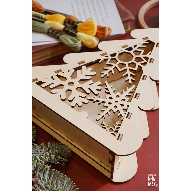 Hộp gỗ hoạ tiết Noel (Christmas wooden box)