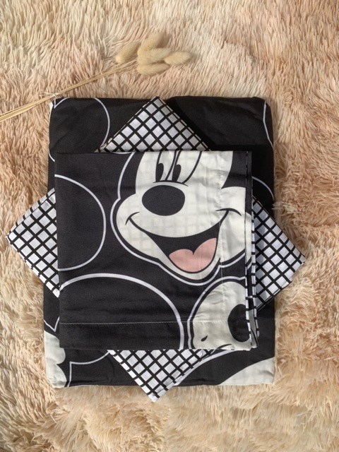 Bộ Chăn Ga Chuột Mickey Siêu Đáng Yêu ( KHÔNG KÈM RUỘT )