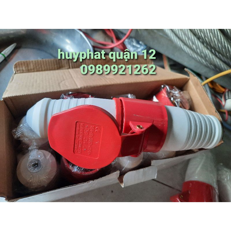 Phích công nghiệp 3 pha 4 chấu 16a