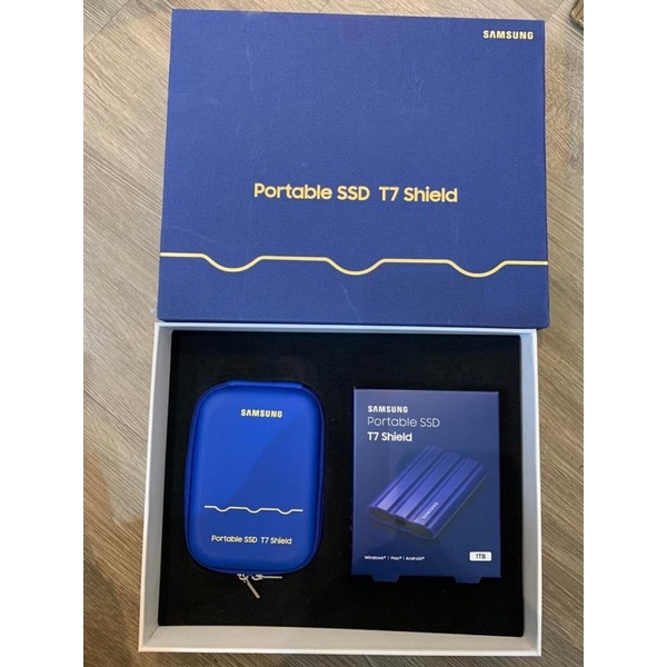 Ổ cứng di động SSD Samsung  T7 Shield 1TB / 2TB