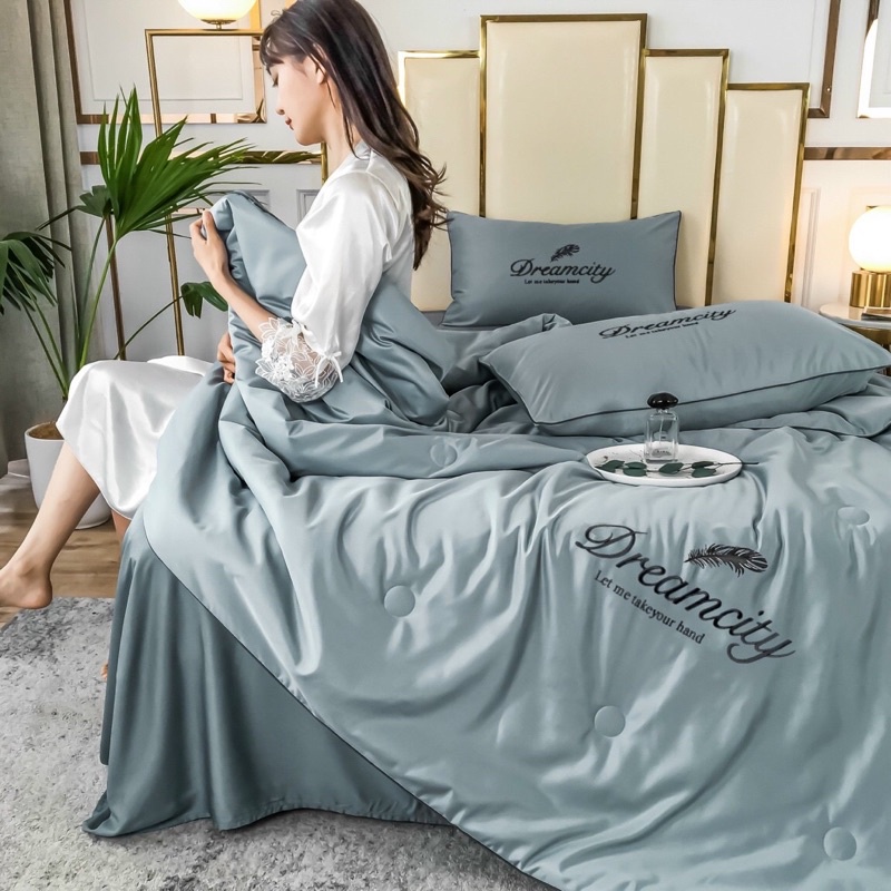 Bộ Chăn Ga Gối Phi Lụa Lông Vũ Dream City Mềm Mịn Họa Tiết Ngựa Thêu Tinh Tế Sang Trọng