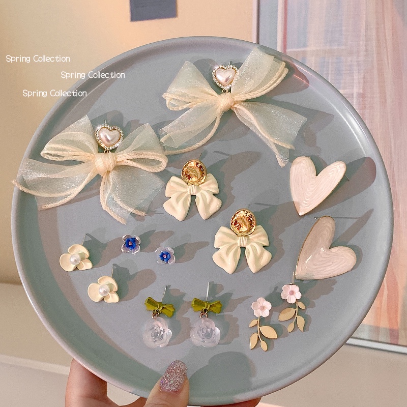 Đôi Bông Tai Dáng Rơi Họa Tiết Hoa Đính Ngọc Trai Thời Trang Cho Nữ