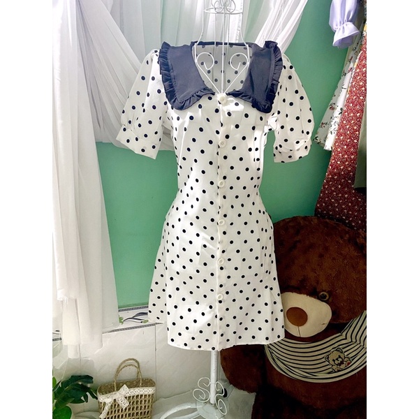Đầm chấm bi cổ sen - new