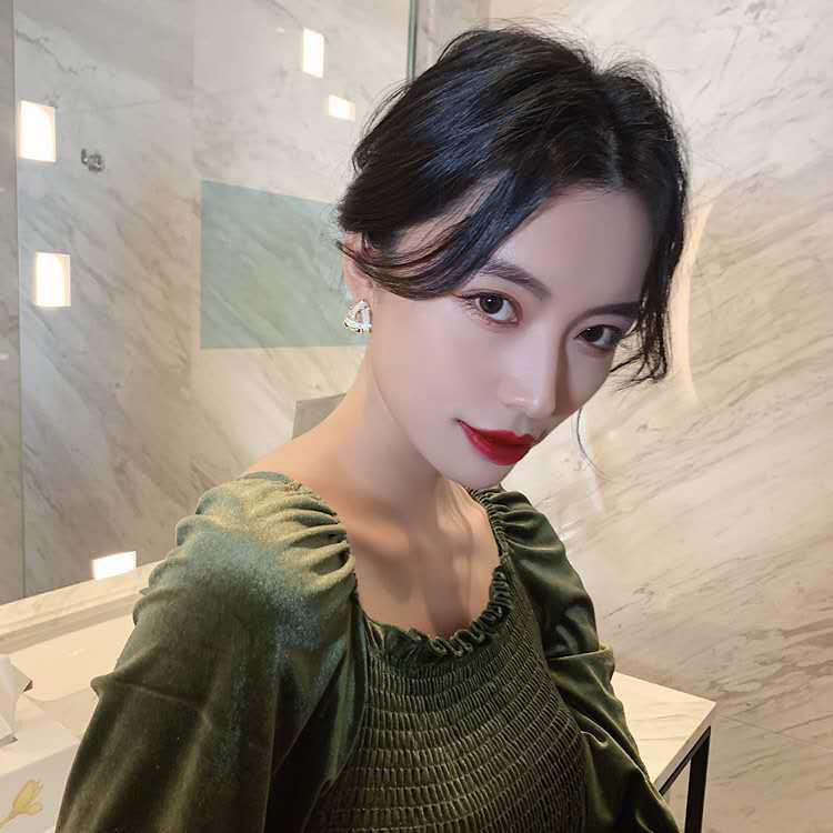 Bông tai hình tam giác cá tính MS235