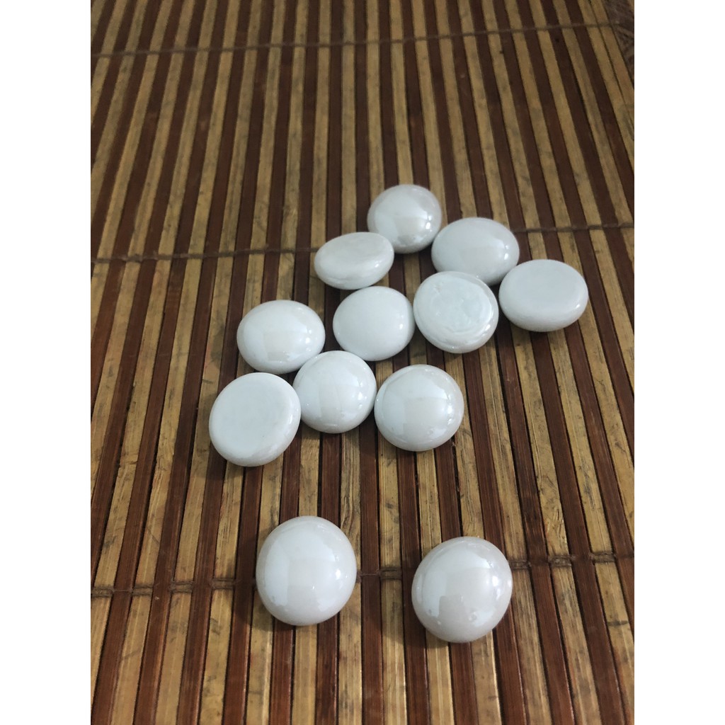 Sỏi thủy tinh trang trí bể cá cảnh , chậu cây cảnh màu trắng 12 viên