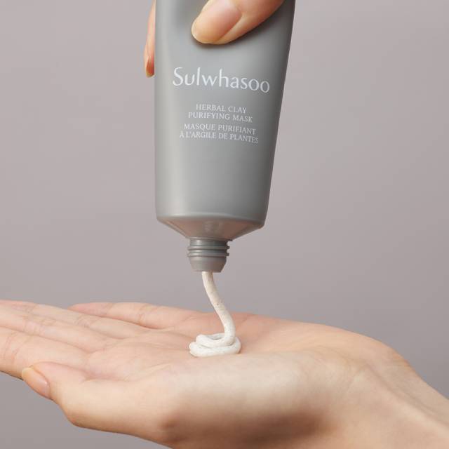 Mặt nạ đất sét trắng da, se lỗ chân lông, giảm dầu mụn Herbal Clay Purifying Mask Sulwhasoo 35ml.