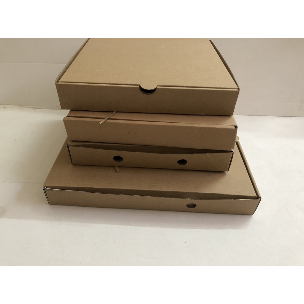 Hộp Piza carton 30x30x4, số lượng: 42 hộp_Hop my pham