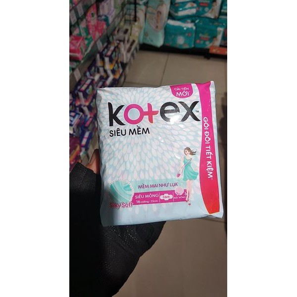 Băng vệ sinh Kotex siêu mềm siêu mỏng cánh