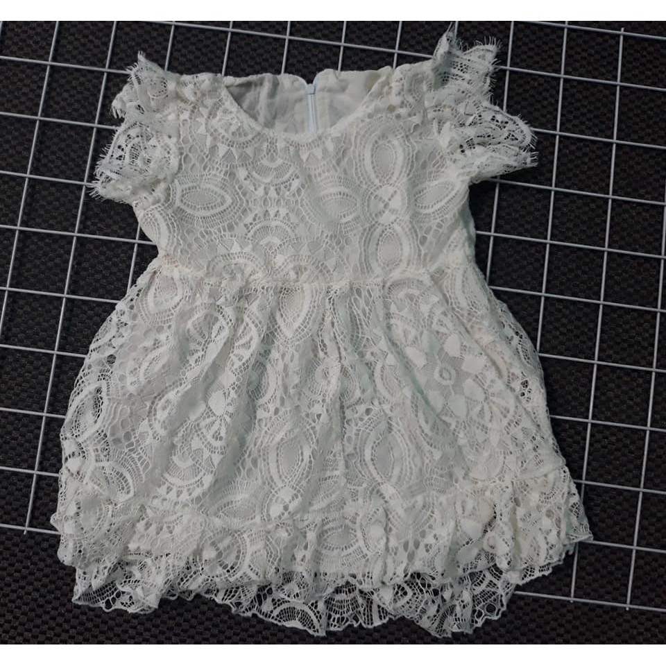 Đầm ren công chúa bé gái màu trắng sz 4