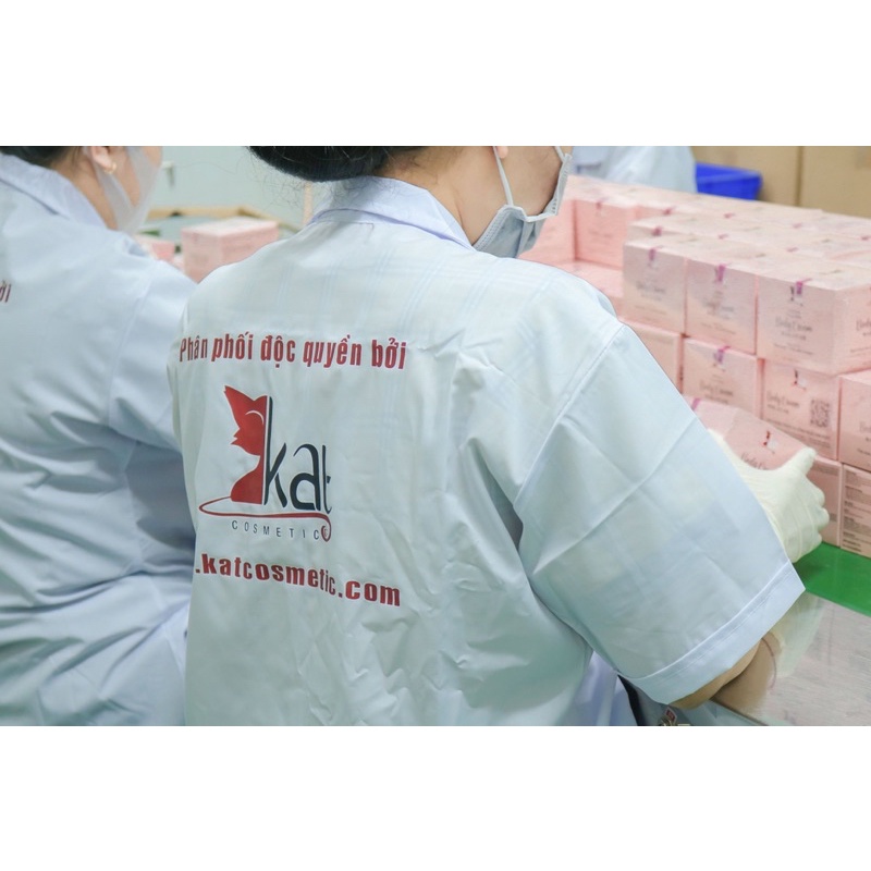 kem tắm trắng Kat cosmetic | BigBuy360 - bigbuy360.vn