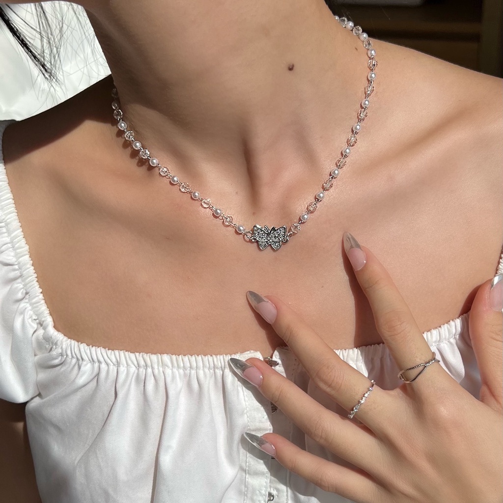 Vòng cổ ngọc trai nhân tạo phối hạt cườm mặt bướm C133 Choker Club