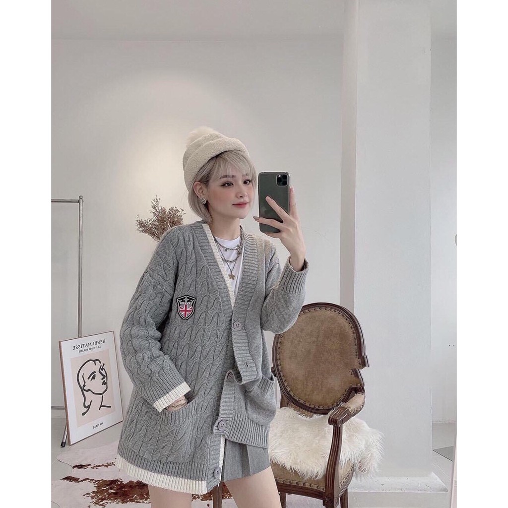  🎀HÀNG ĐẸP🎀 Áo Khoác Cadigan Len Xám Huy Hiệu  Dành Cho Nữ_Phong Cách Hàn Quốc | BigBuy360 - bigbuy360.vn