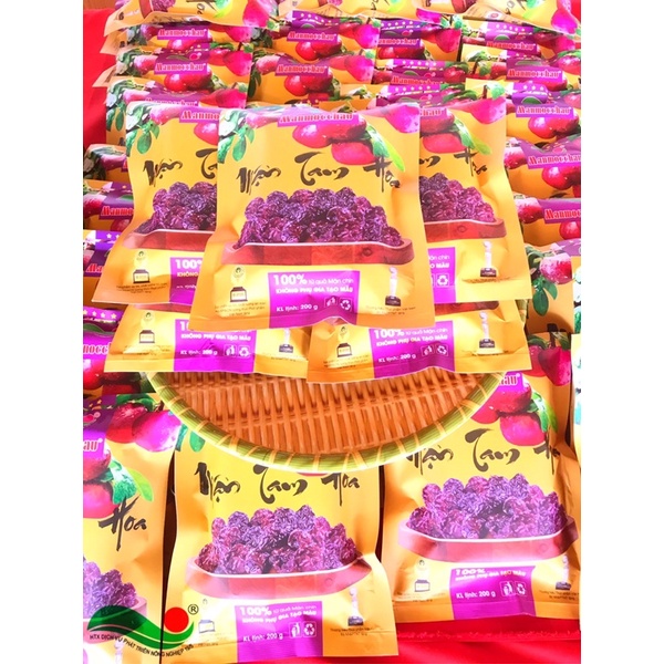 Mận Tam Hoa Mộc Châu sấy Dẻo Nguyên Hạt Gói 200g ( Mận Ít Đường )