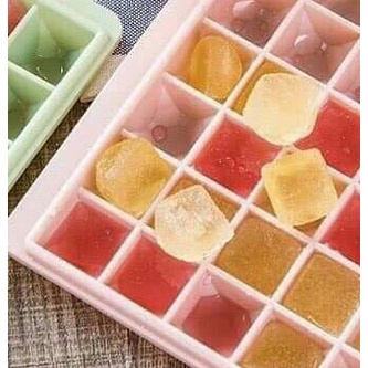 Khay làm đá 50 lỗ, khuôn thạch rau câu 50 viên khuôn kẹo dẻo nhựa Cao Cấp 6976
