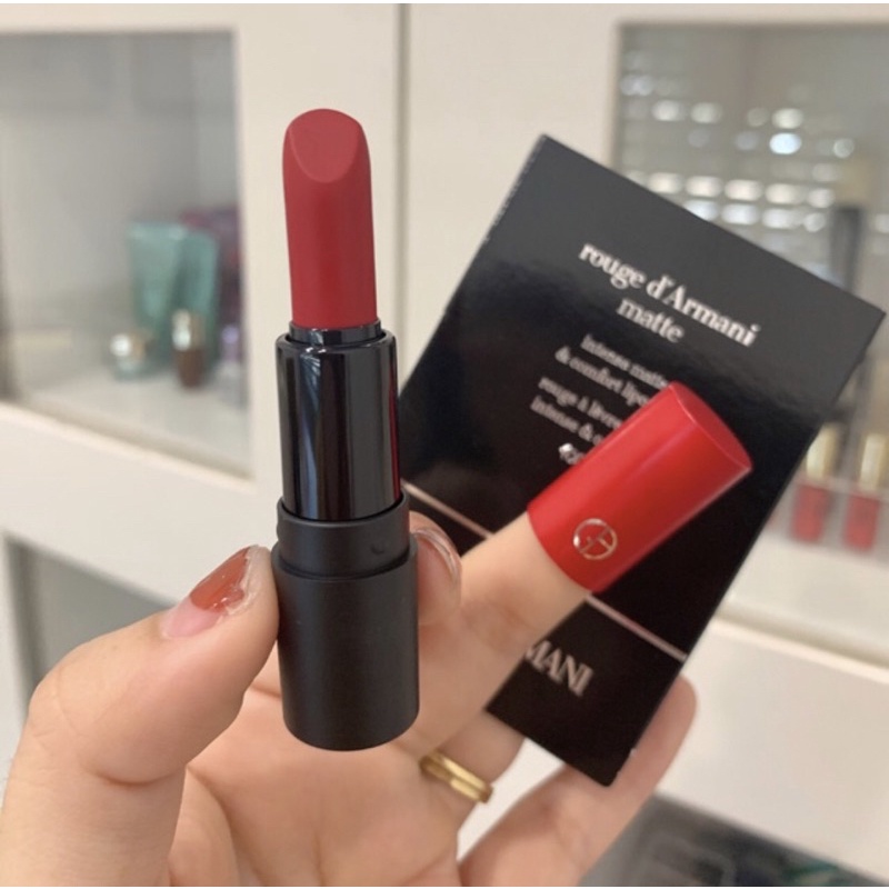 SON LÌ GIORGIO ARMANI ROUGE D'ARMANI MATTE BẢN MINI 1.5G MÀU 400 ĐỎ LẠNH