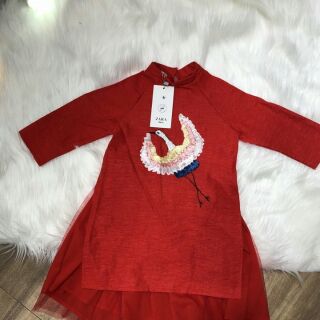 Áo dài cách tân thêu ruy băng