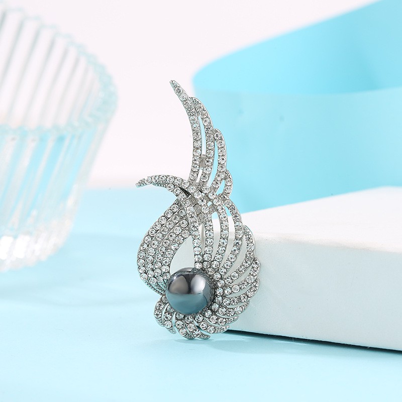 Bộ sưu tập cài áo đính đá sang trọng link 4