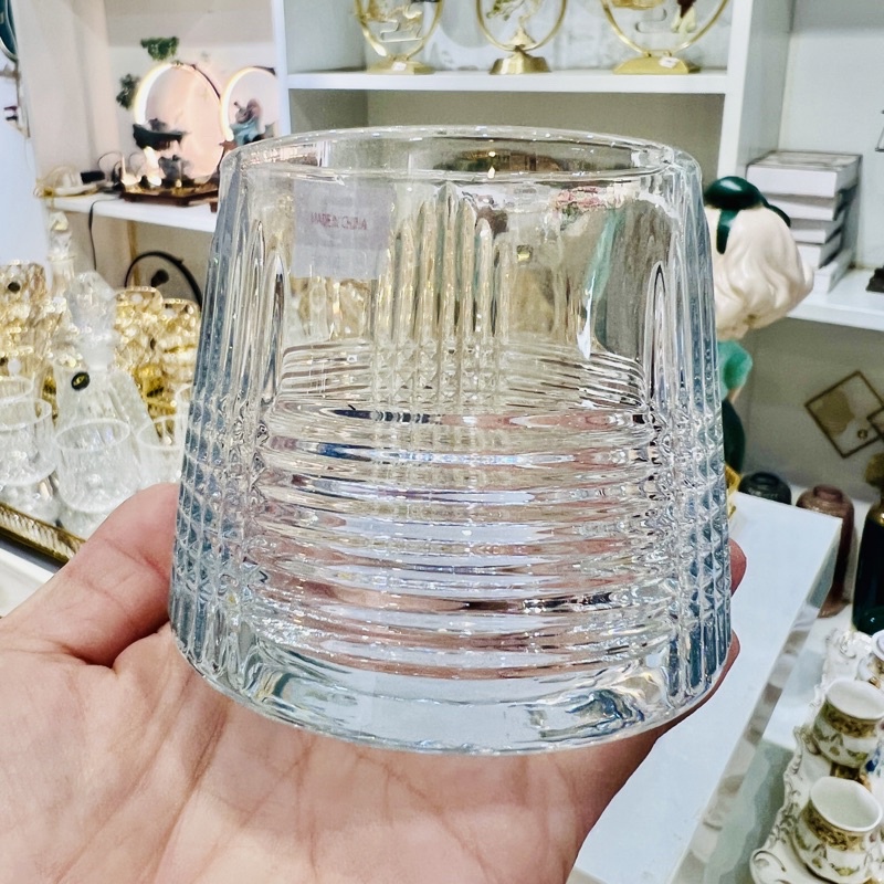 Cốc thủy tinh cao cấp đế lồi, ly rượu ngoại họa tiết hiện đại