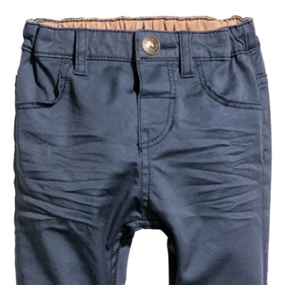 Quần khaki mềm HM