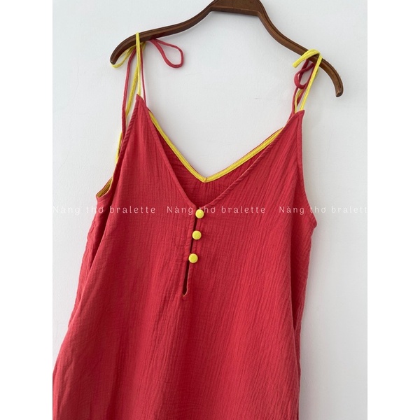 Đầm muslin thêu tay