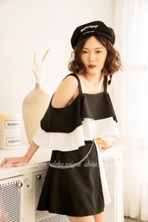 Áo croptop hai dây phối đen trắng