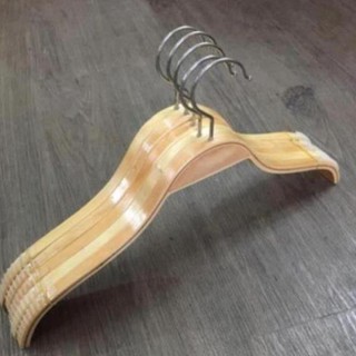 Móc gỗ tre có đệm vai